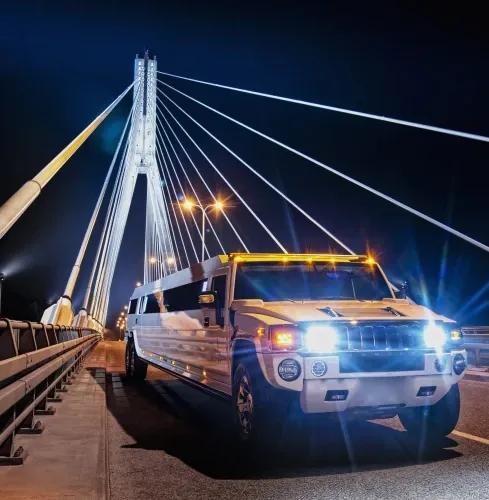 Wrocław HUMMER Z TANCERKĄ + KLUB Wrocław HUMMER Z TANCERKĄ + KLUB