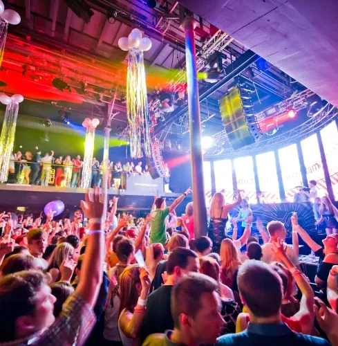 Warszawa WARSZAWSKI NIGHTLIFE Warszawa WARSZAWSKI NIGHTLIFE