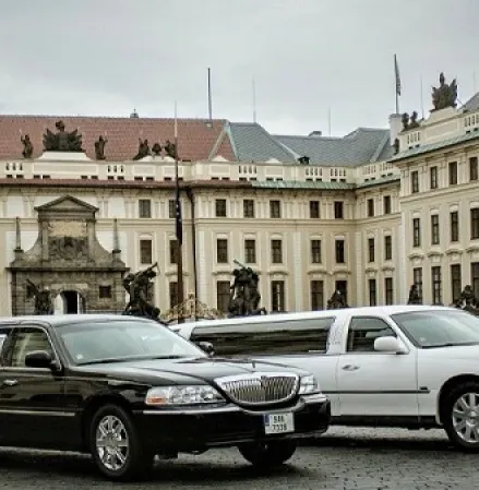 Praga LIMUZYNA Z TANCERKĄ + KLUB