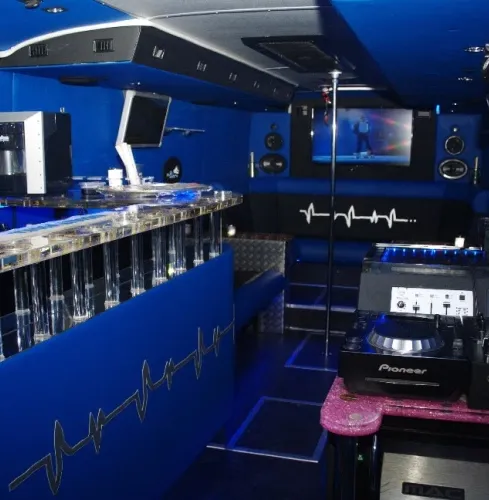 Praga PARTY BUS TRANSFER Z LOTNISKA