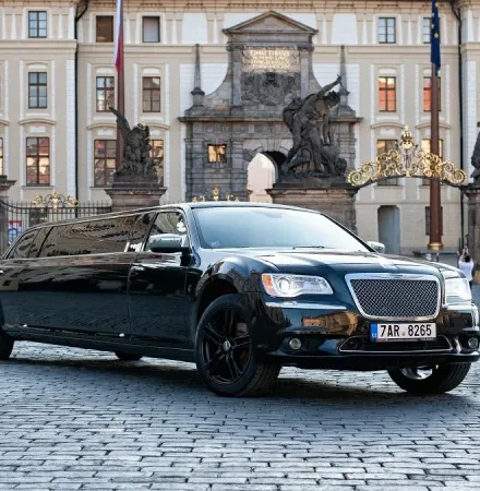 Praga STRIP LIMO TRANSFER Z LOTNISKA